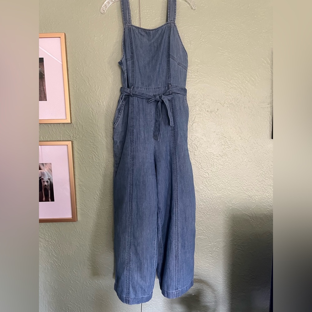 Ella Moss Wide Leg Cropped Denim Jumpsuit with Adjustable Straps in Size 26.